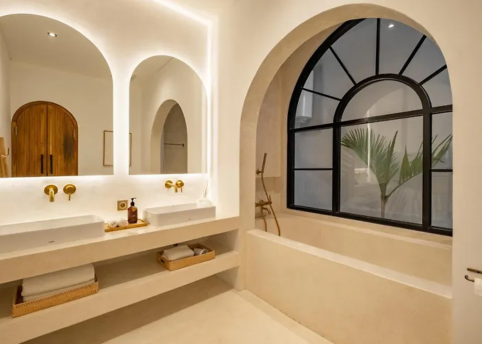 Casa Blanche *