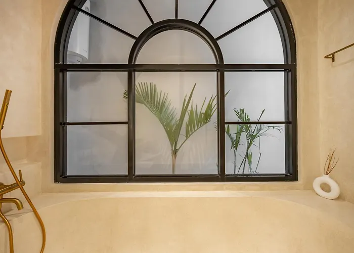 Casa Blanche Villa