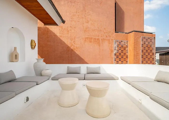 Casa Blanche Villa